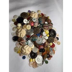 Mixed Vtg Buttons Lot Variety Of Sizes, Colors, Types Crafts, Sewing, Assorted